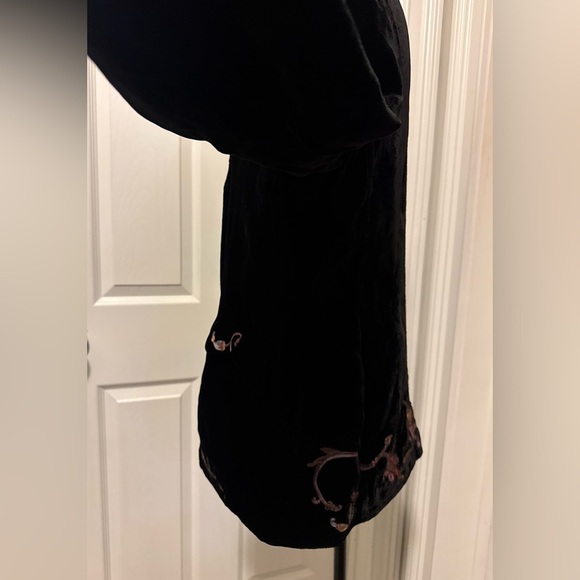 J JILL Women’s Black Embroidered Velvet Jacket Blazer Pockets BOHO - Picture 5 of 15